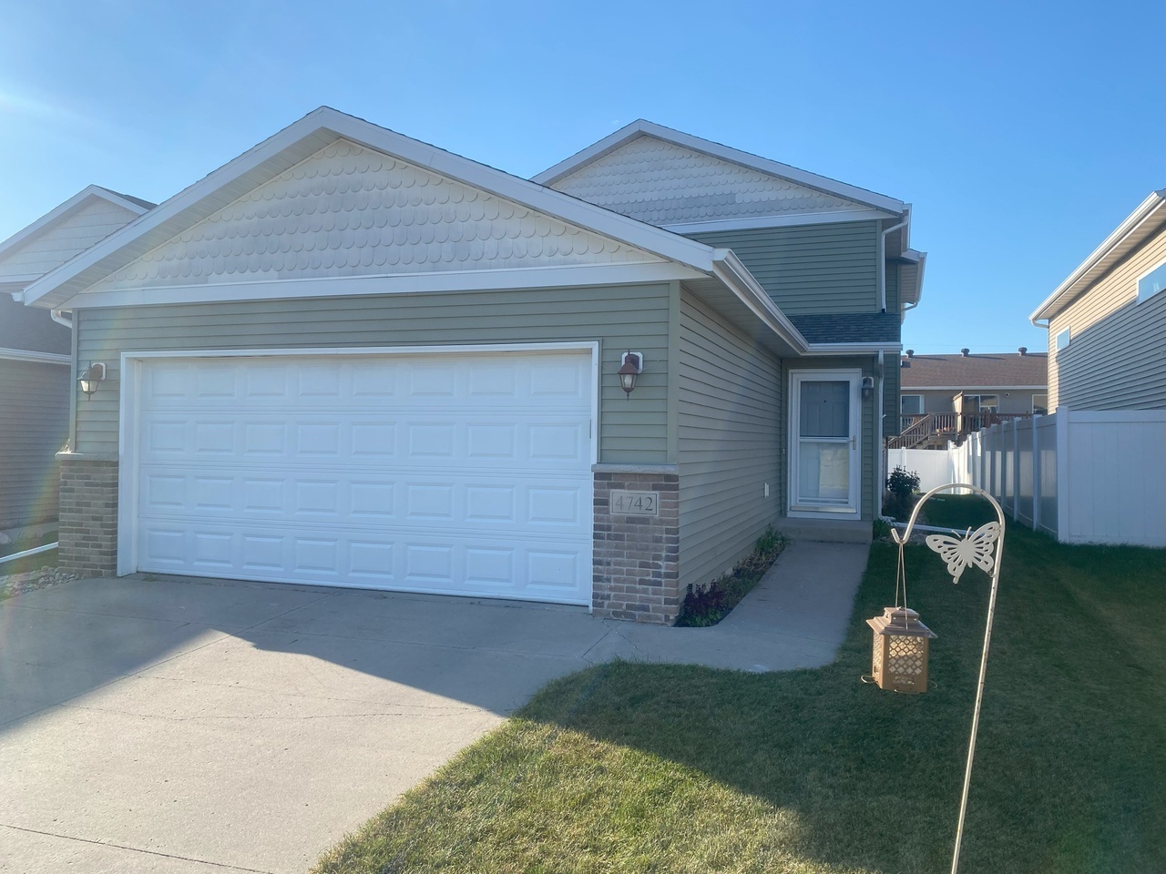 4742 50th Ave S – photo 1