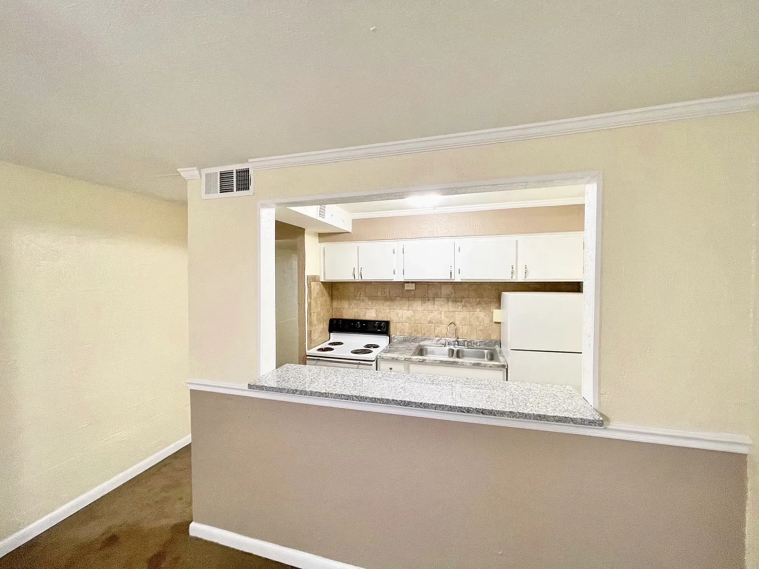 Heather House Apartments – photo 1