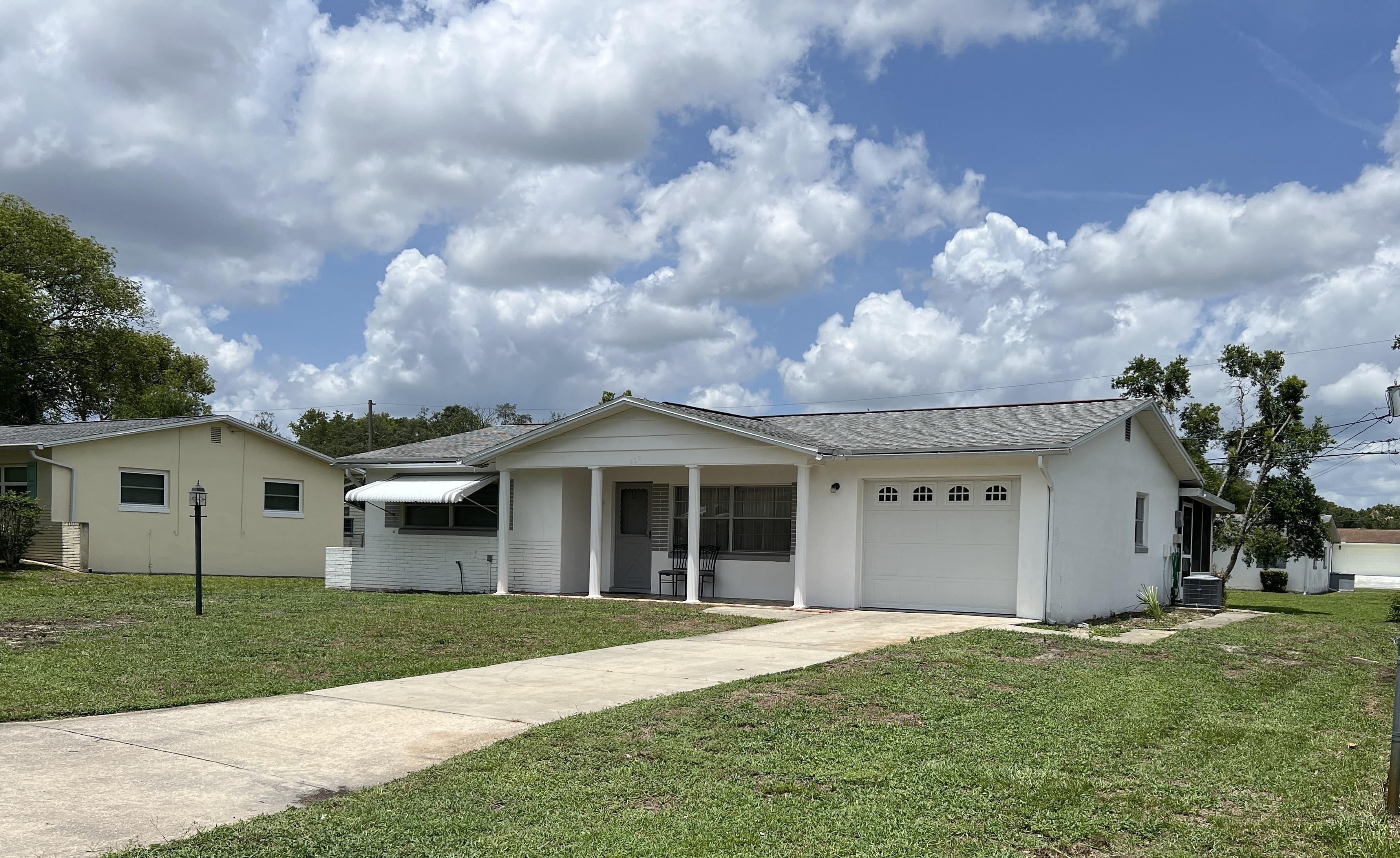 202 S Jackson St – photo 1
