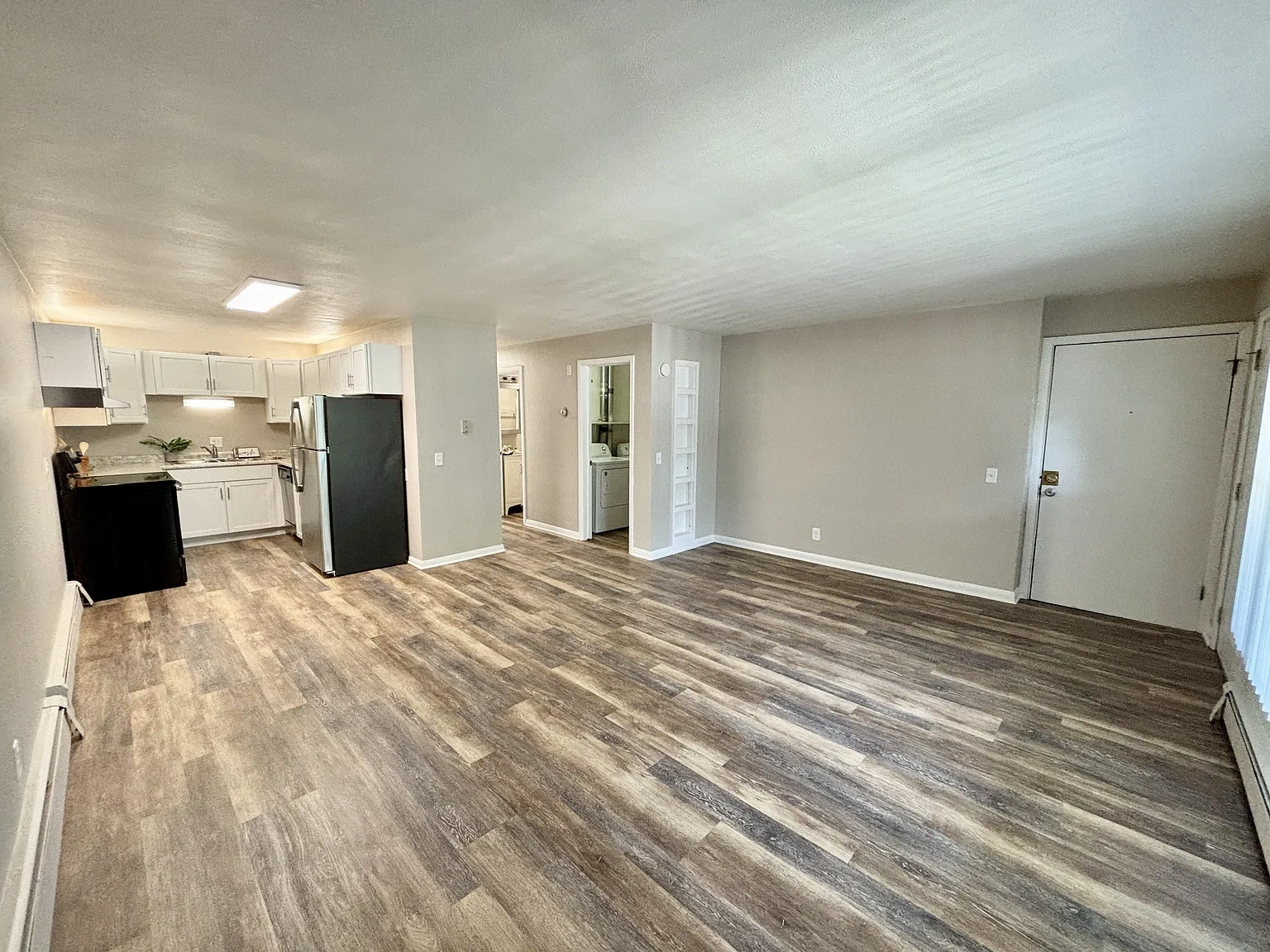 Town's Edge Apartments – photo 1