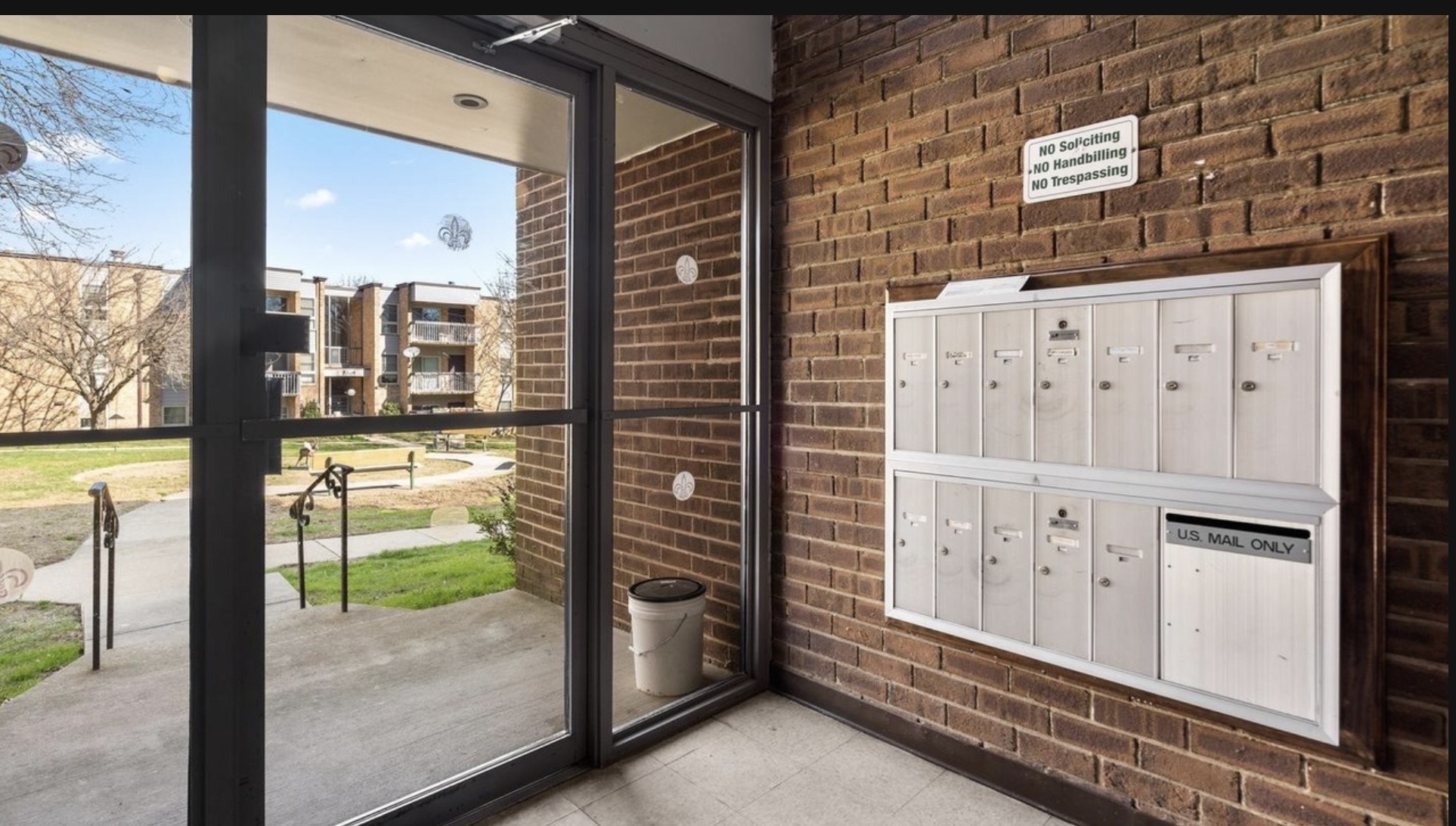 2301 Greenery Ln unit 202 – photo 5