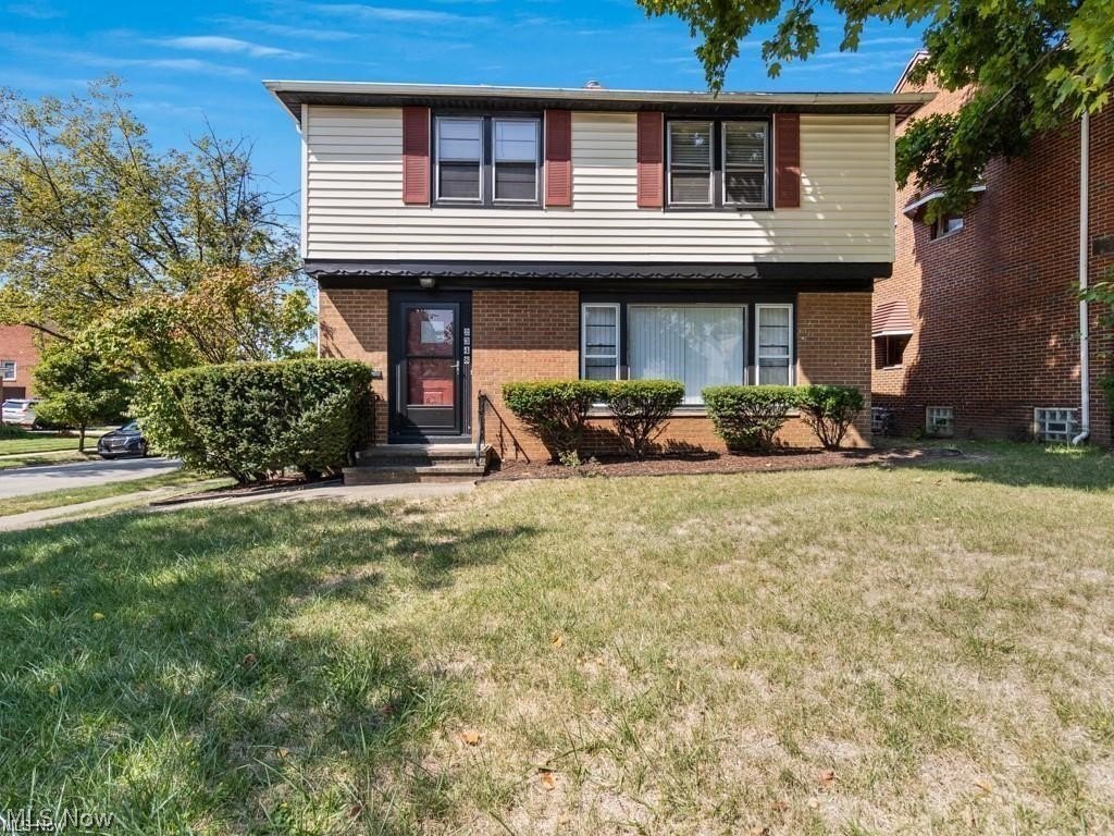 2348 Saybrook Rd, University Heights – photo 1