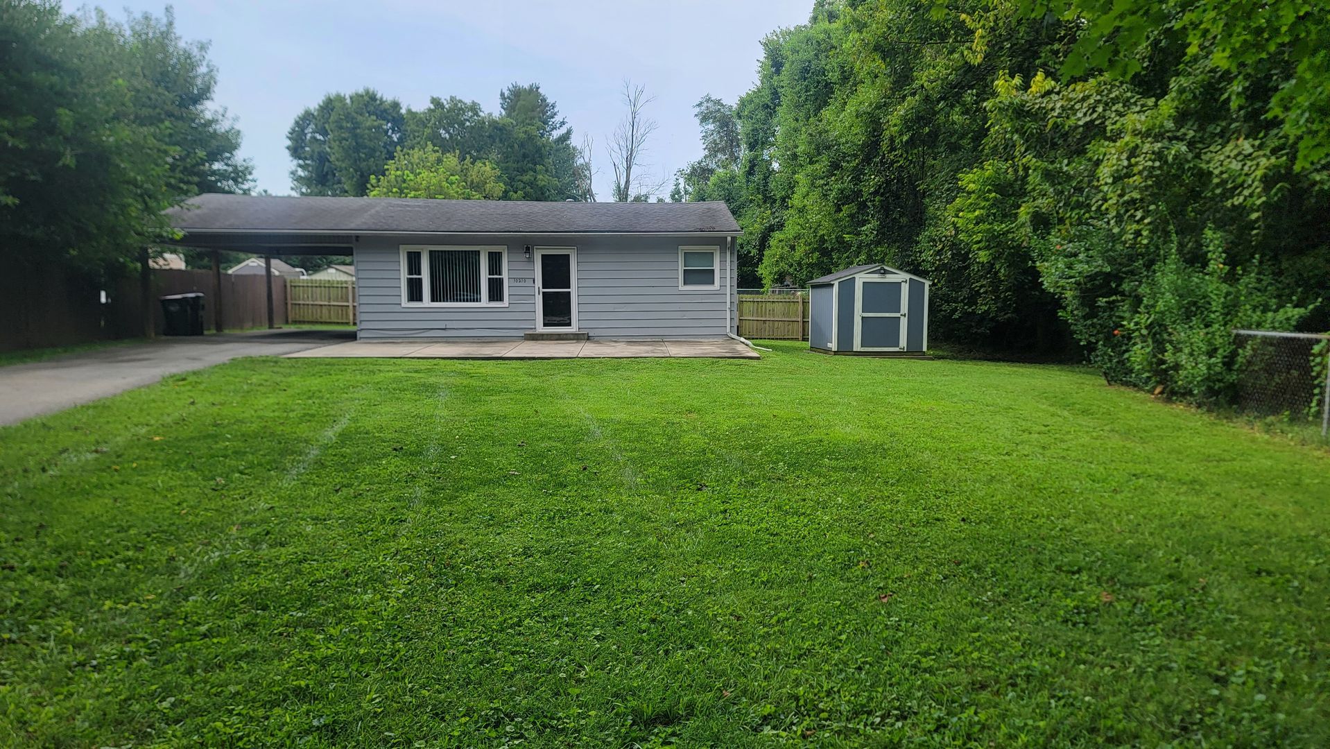 10210 Browns Ct – photo 2