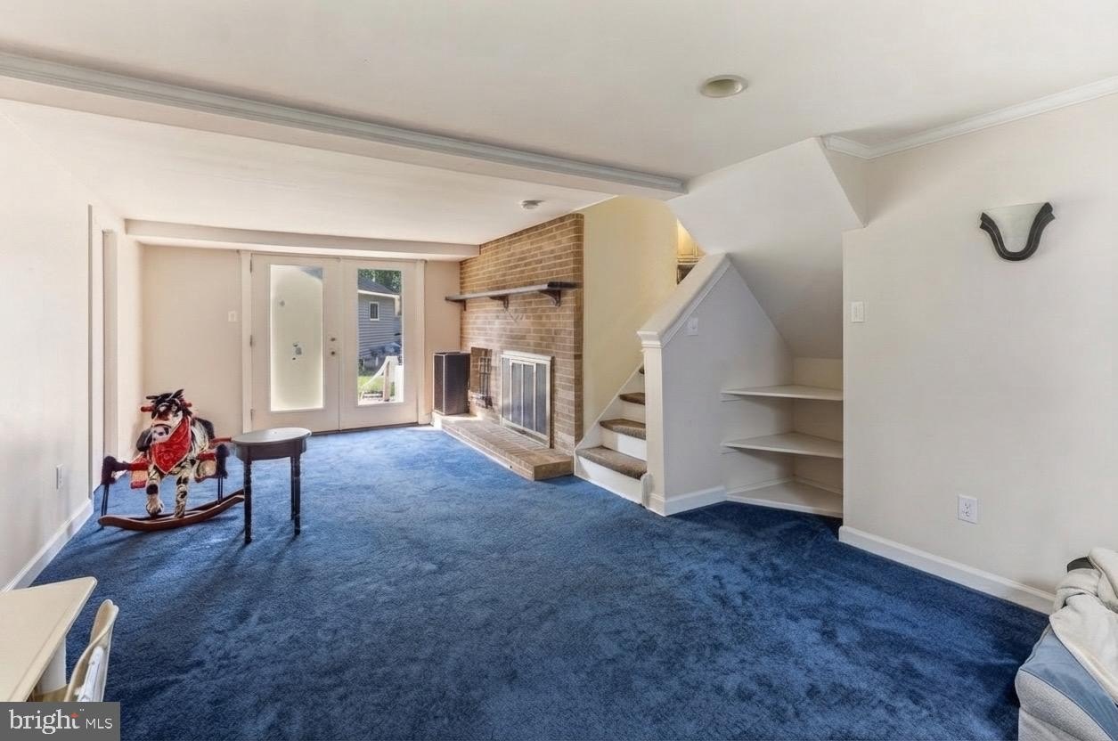 914 Schuyler Pl – photo 4