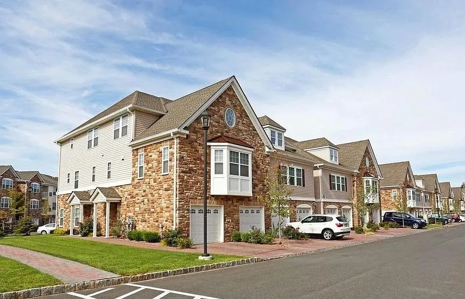 Springfield Gardens – photo 2