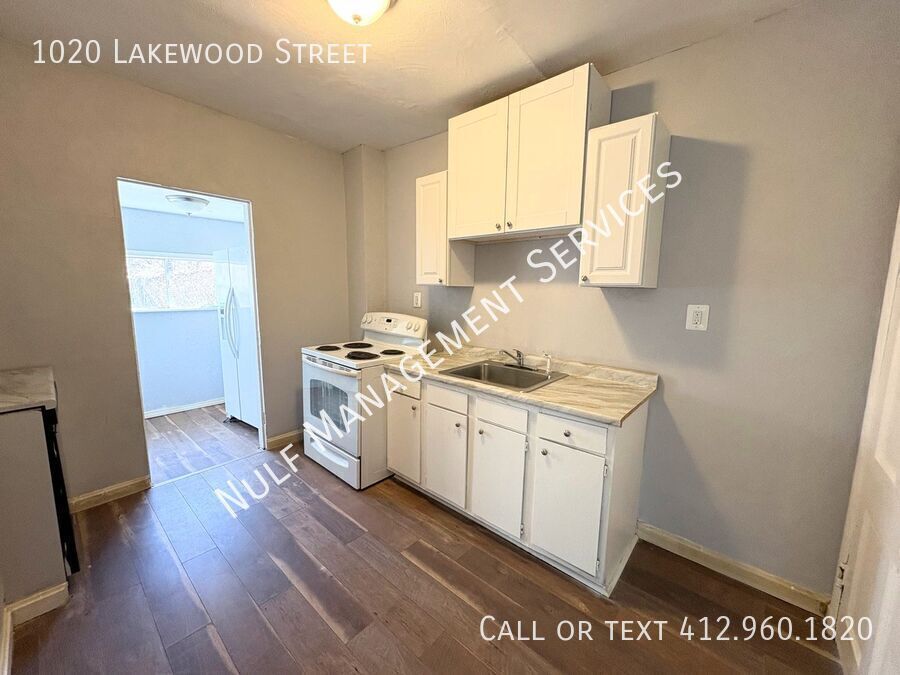 1020 Lakewood St – photo 1