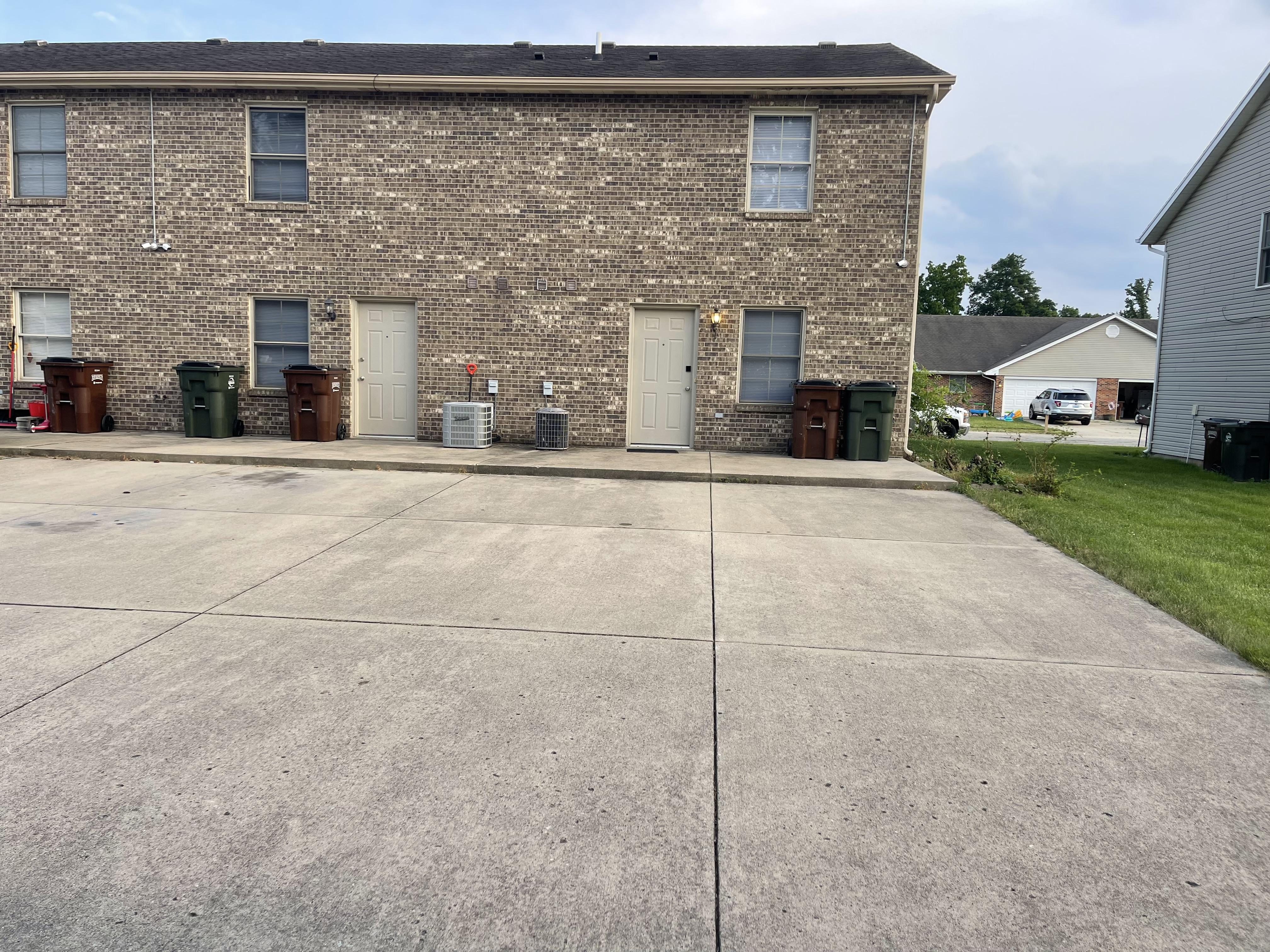 1016 Eleanor Ave unit 1016 – photo 2