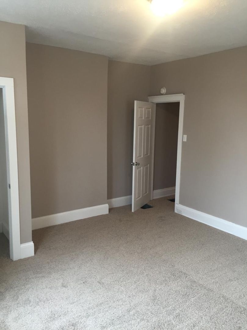 5114 Silver St – photo 5