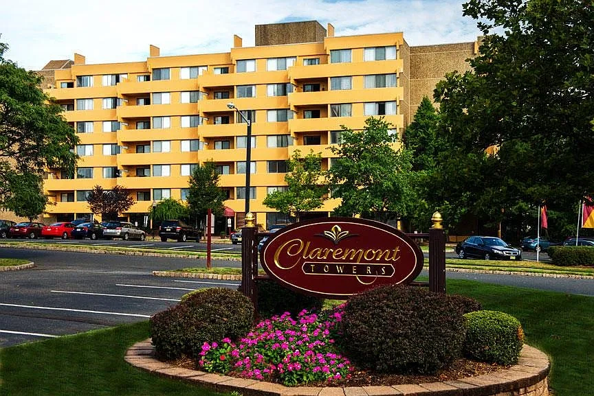 Claremont Towers – photo 2