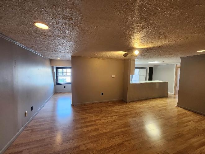 331 S Market St – photo 3