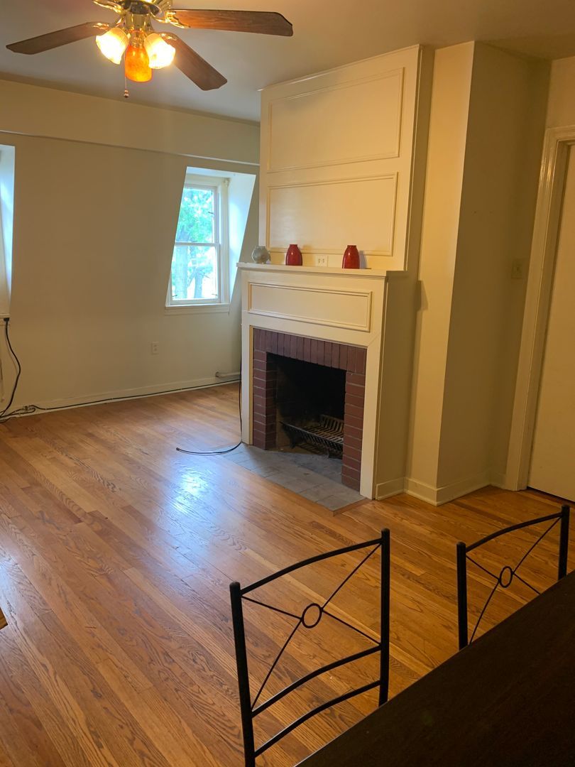 5711 Howe St unit Apartment 6 – photo 1
