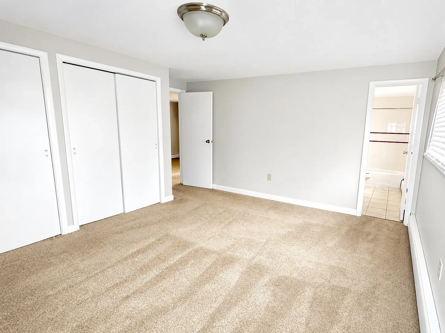 Cambridge Apartments – photo 4