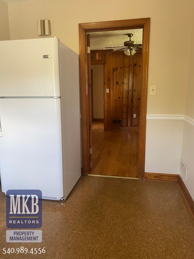 3136 Fleetwood Ave SW – photo 5