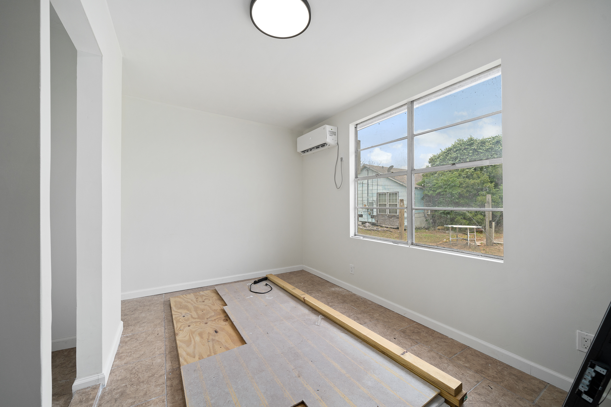 215 S 11th St unit 1 – photo 5