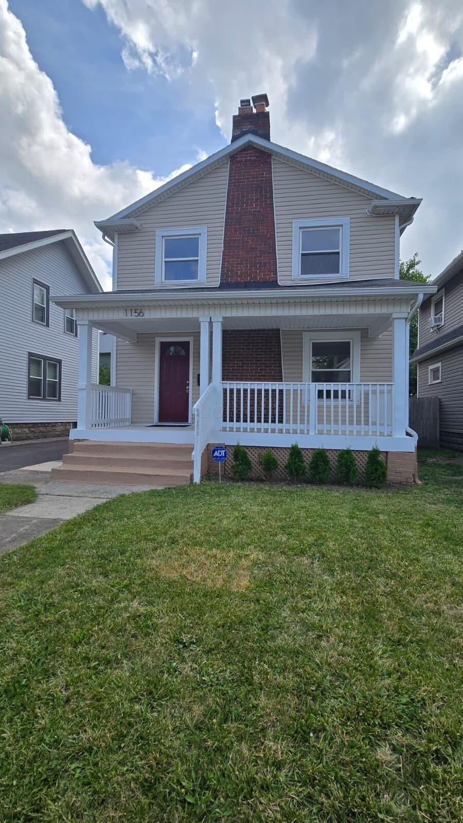 1156 S Champion Ave – photo 1
