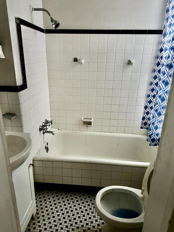 1244 Perkiomen Ave unit # 2FR – photo 2