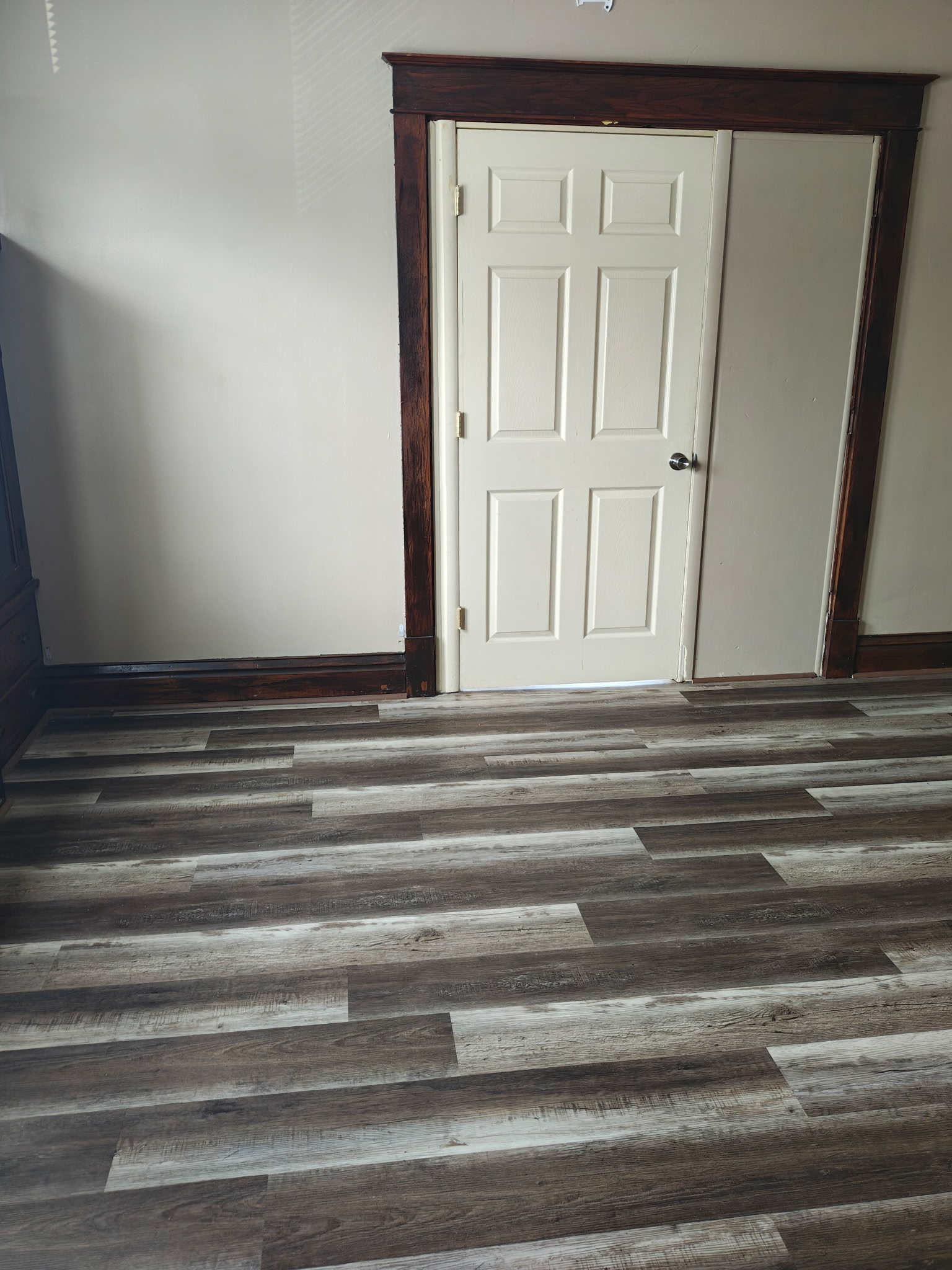 811 Wilmington Ave unit 7 – photo 2