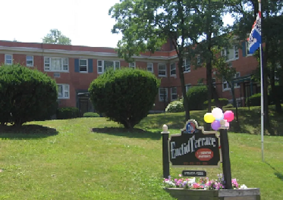 Euclid Terrace Apartments – photo 1