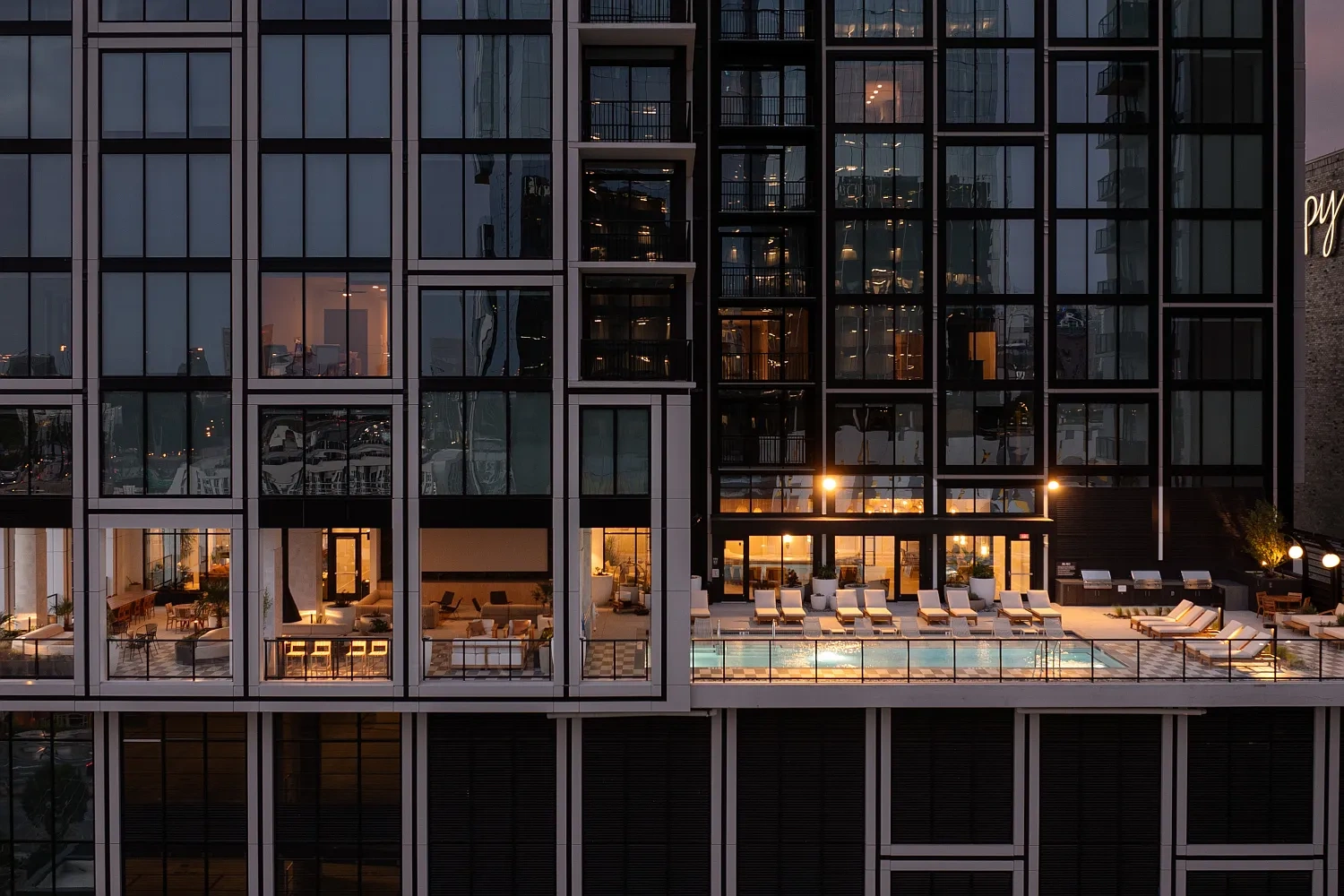 Emmi Midtown – photo 2