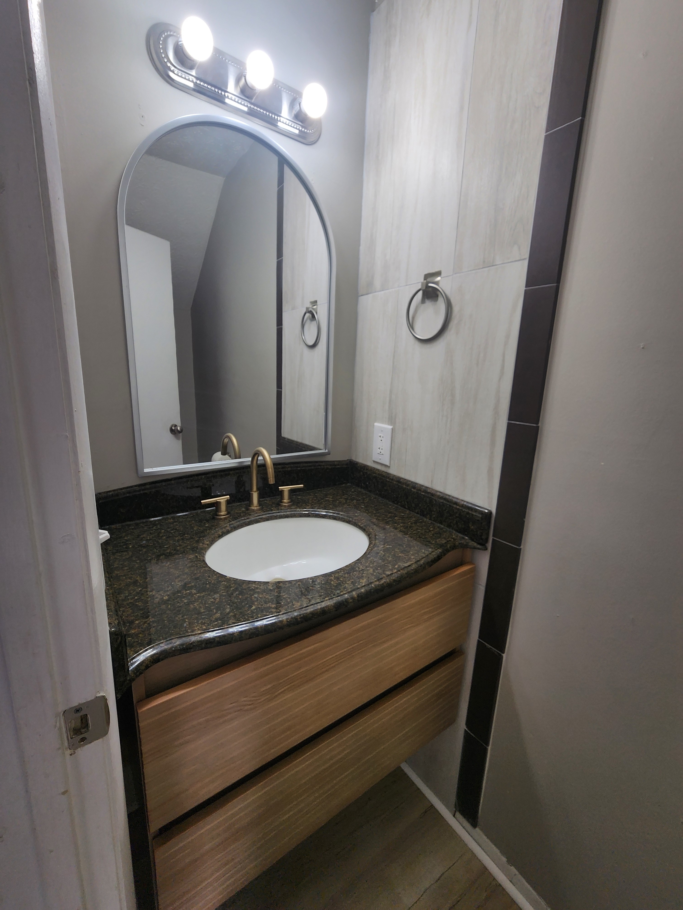 1321 Autumn Ave unit 1 – photo 3