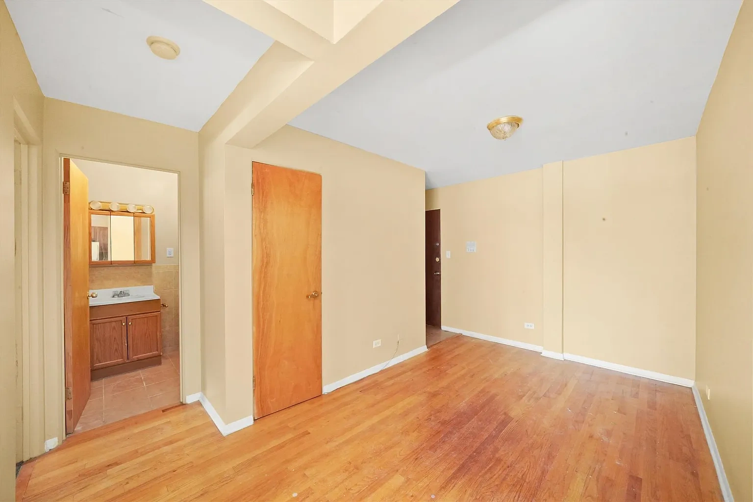7801 S South Shore Dr – photo 3