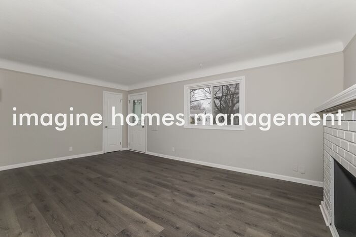 27811 Knickerbocker Rd – photo 3
