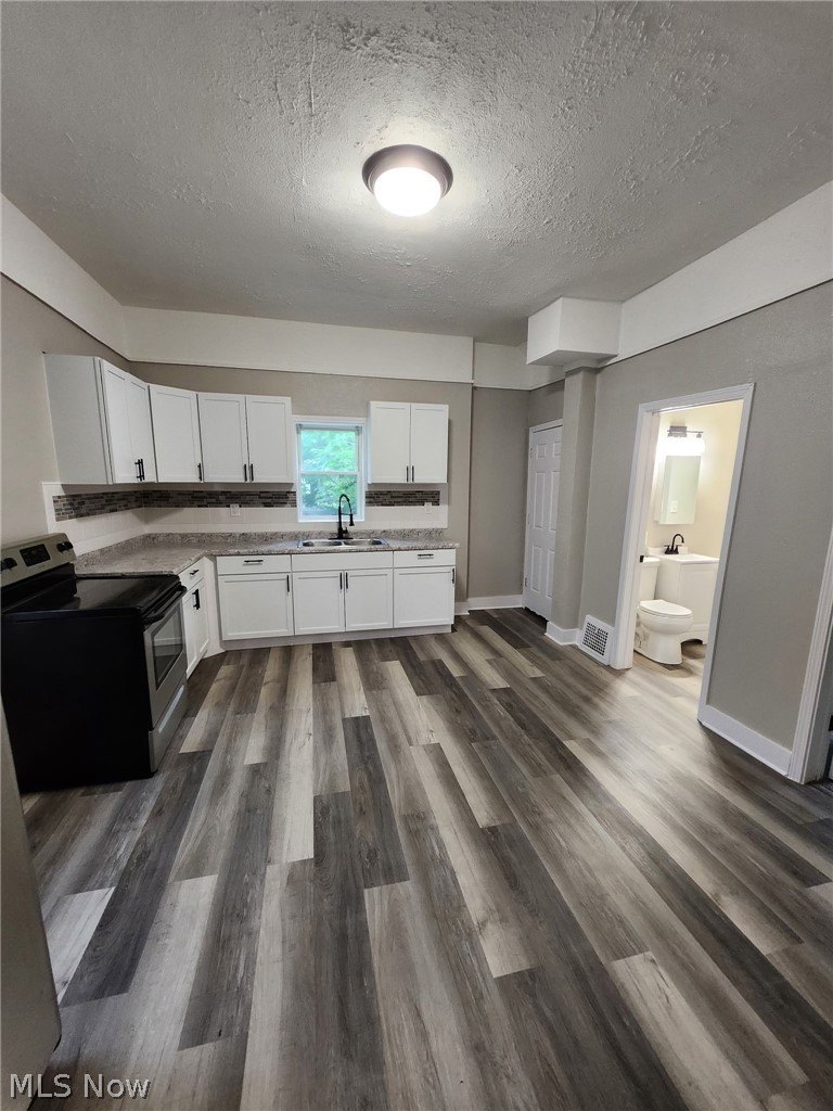 2030 W 81st St – photo 2