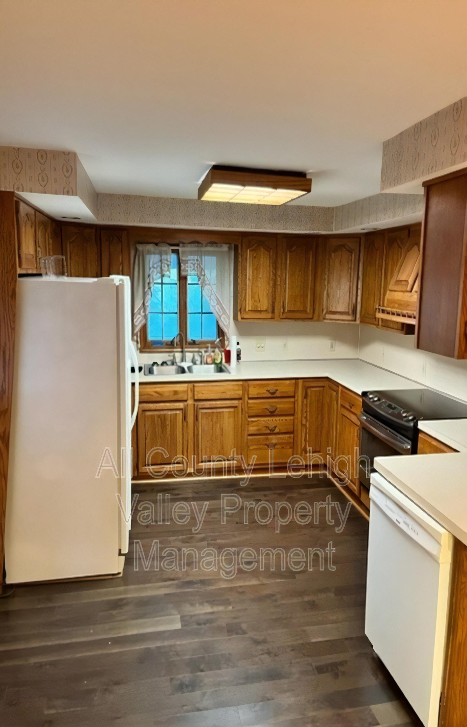 37 N Front St – photo 3