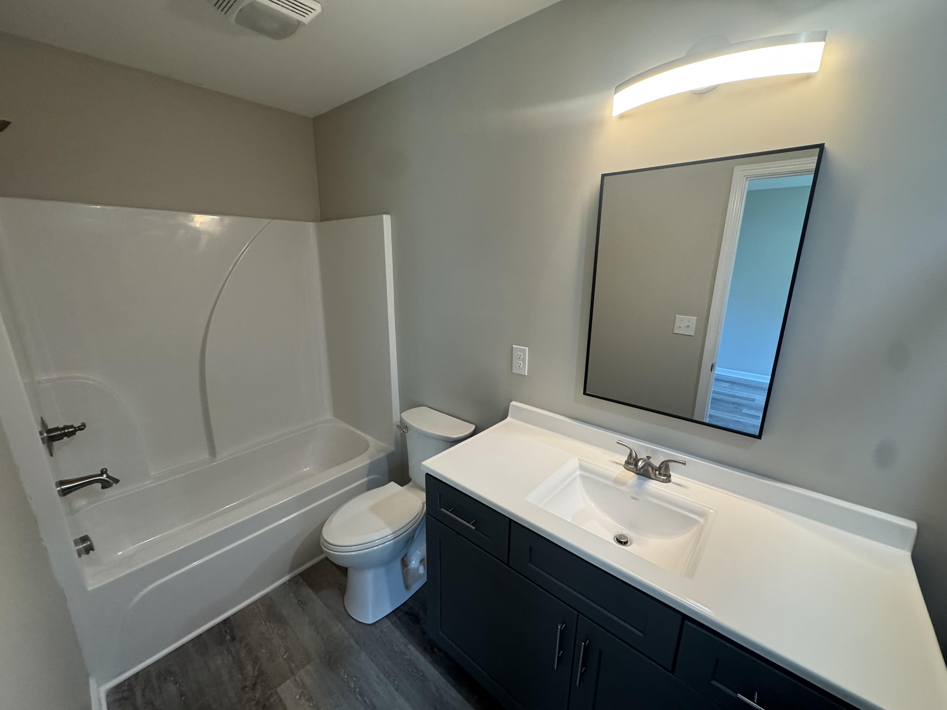121 Jefferson Ave W unit 4 – photo 5