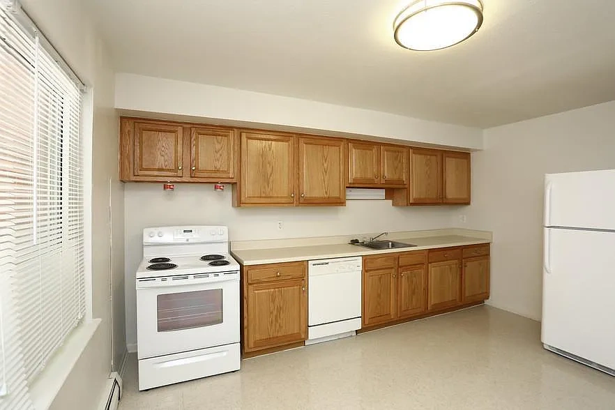 Oakland Gardens – photo 4