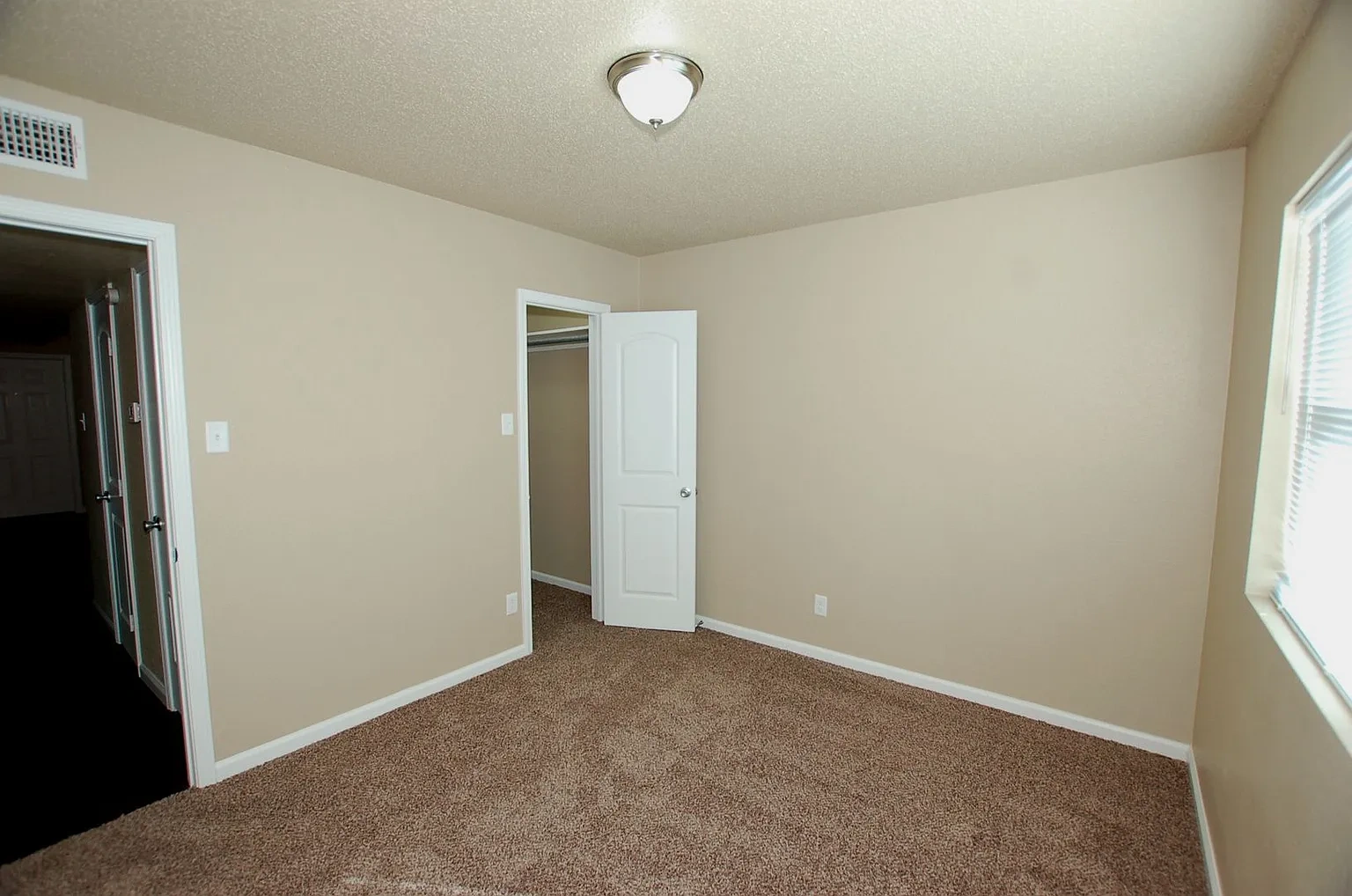 Welcome to Coronado Crossing Modern Comfort in Central Lubbock – photo 1