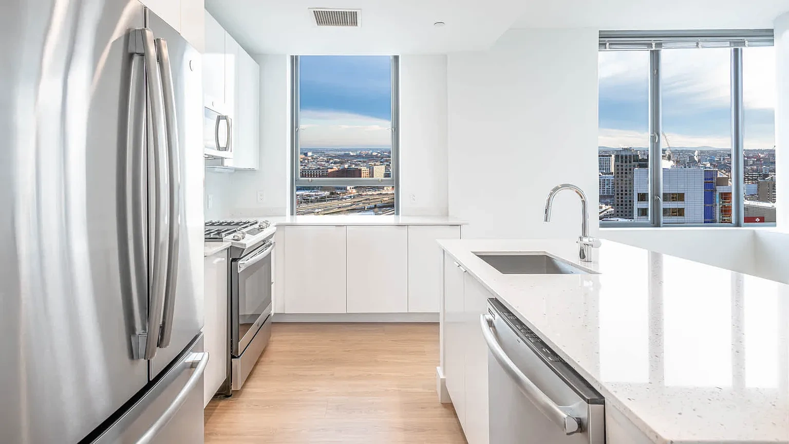 660 Washington – photo 3