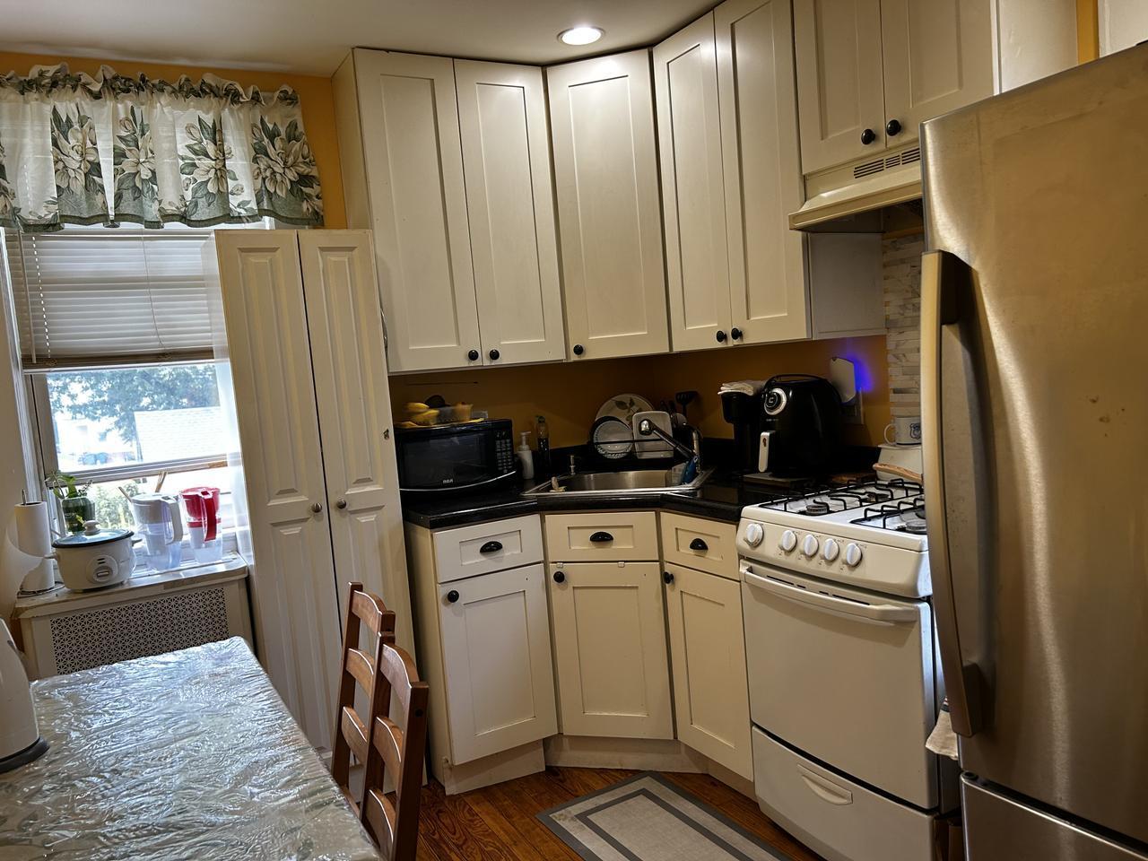 24 Oakwood Ave unit 2 – photo 5