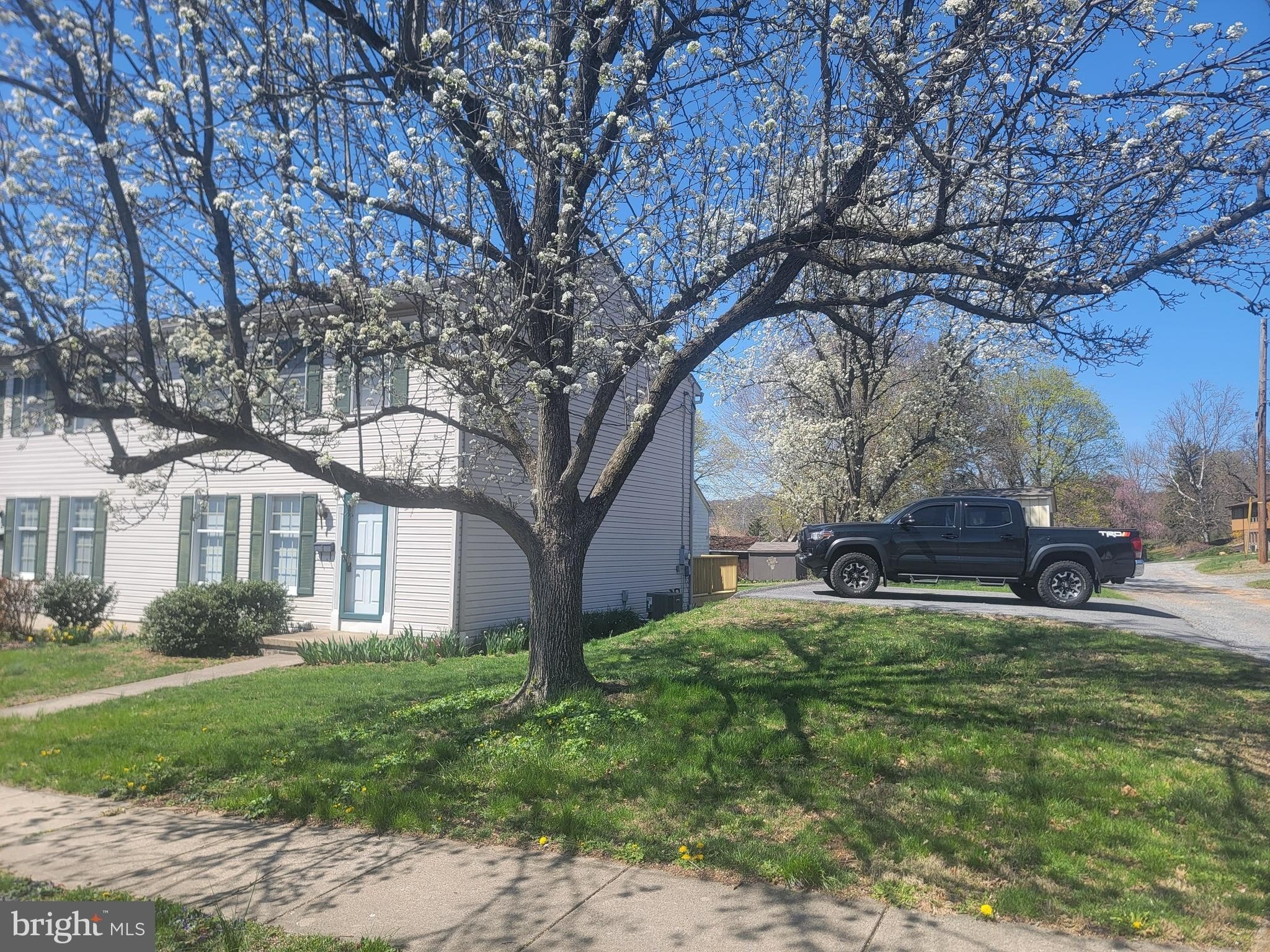 4 Adams St – photo 2