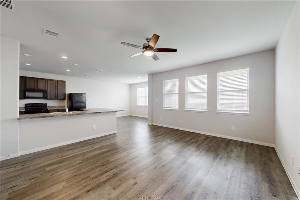 968 Rice Dr – photo 2