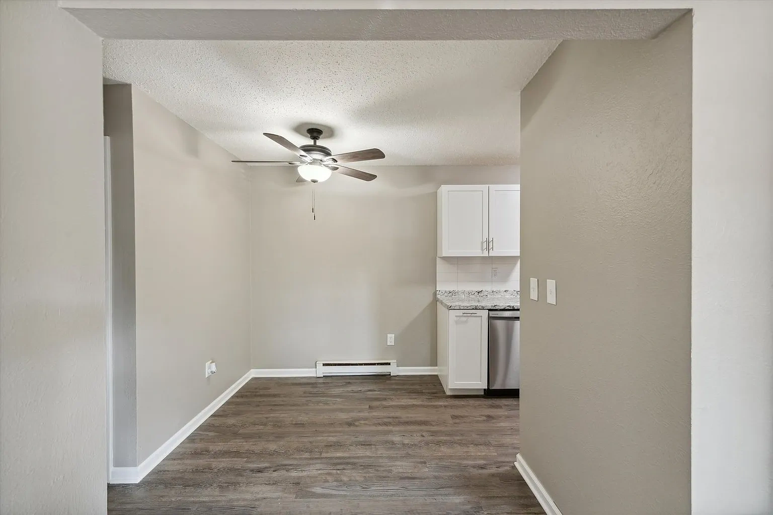 4013 Harvest Ln – photo 4