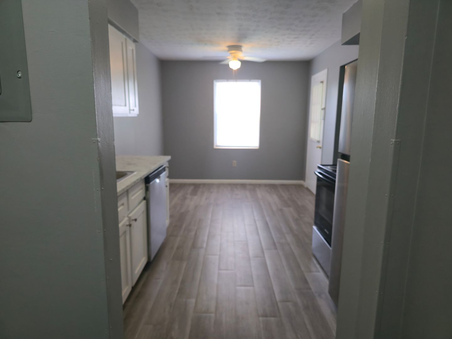 947 Business 28 unit 17 – photo 3