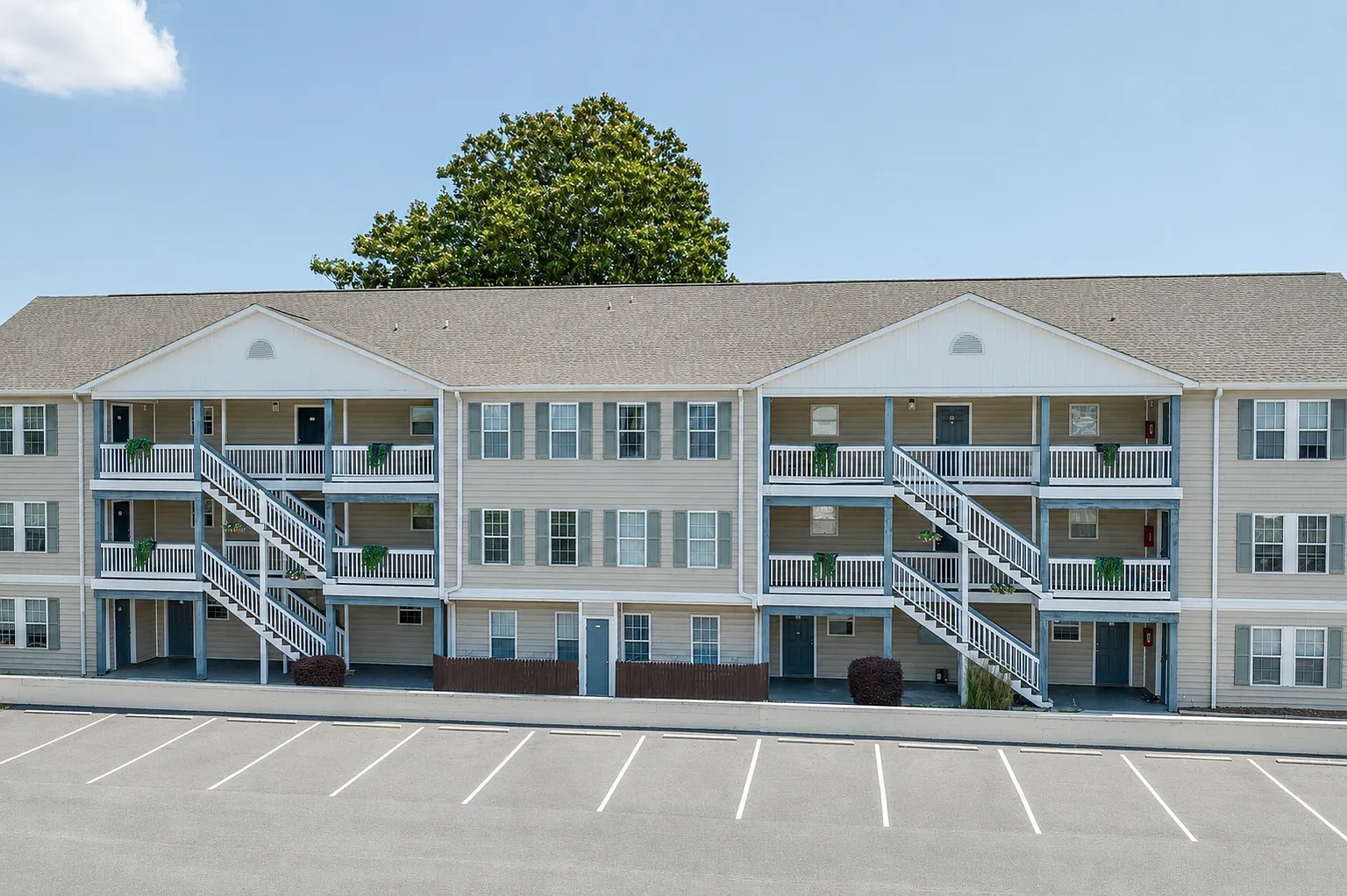 Riverview Apartments – photo 2