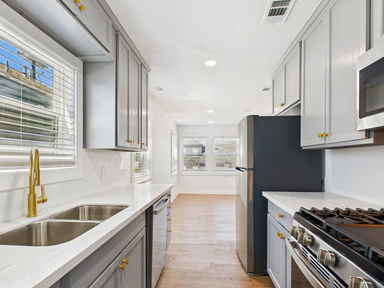 607 Foch St unit C – photo 5
