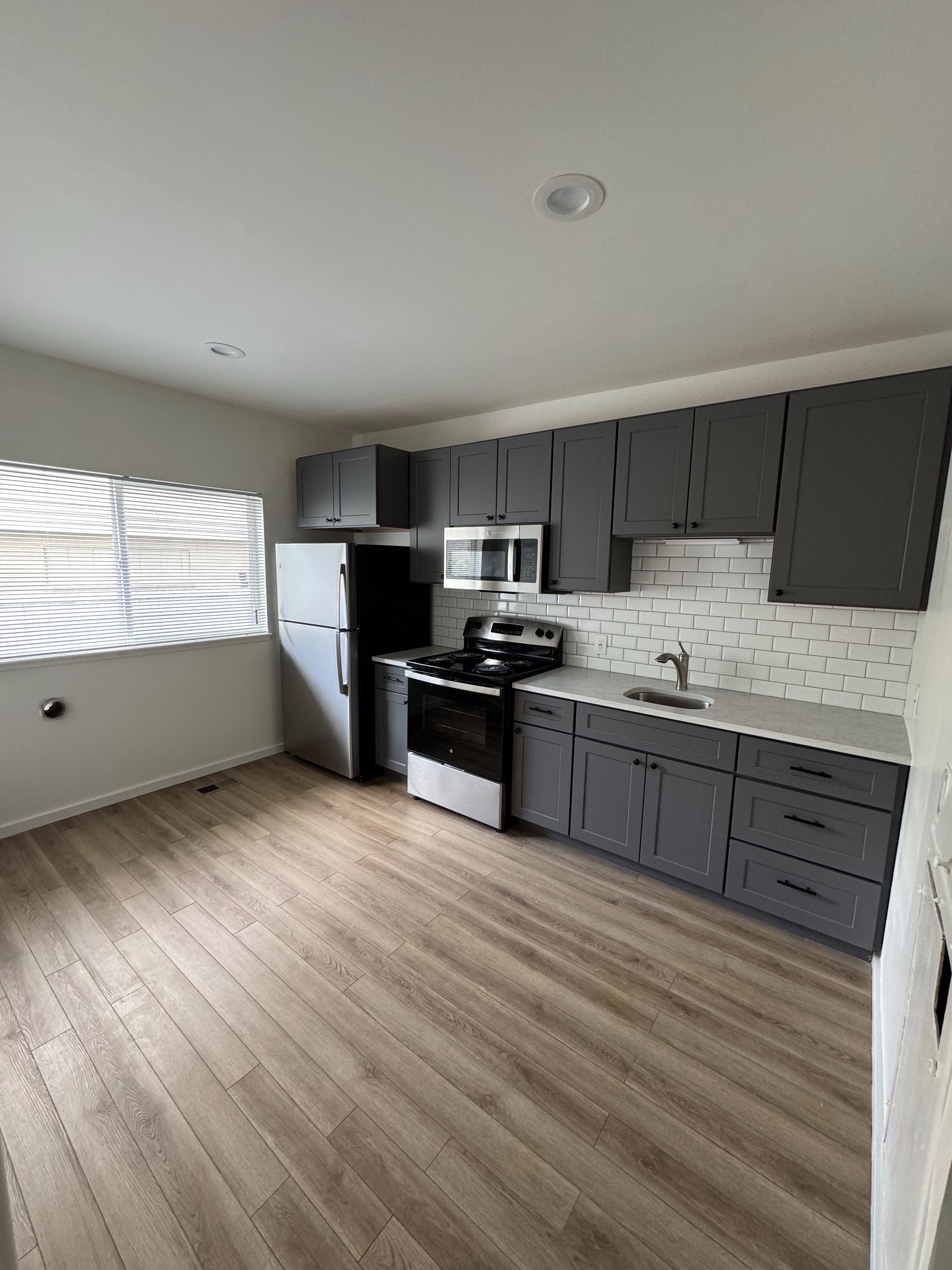 3760 S 200 E unit 2 – photo 1