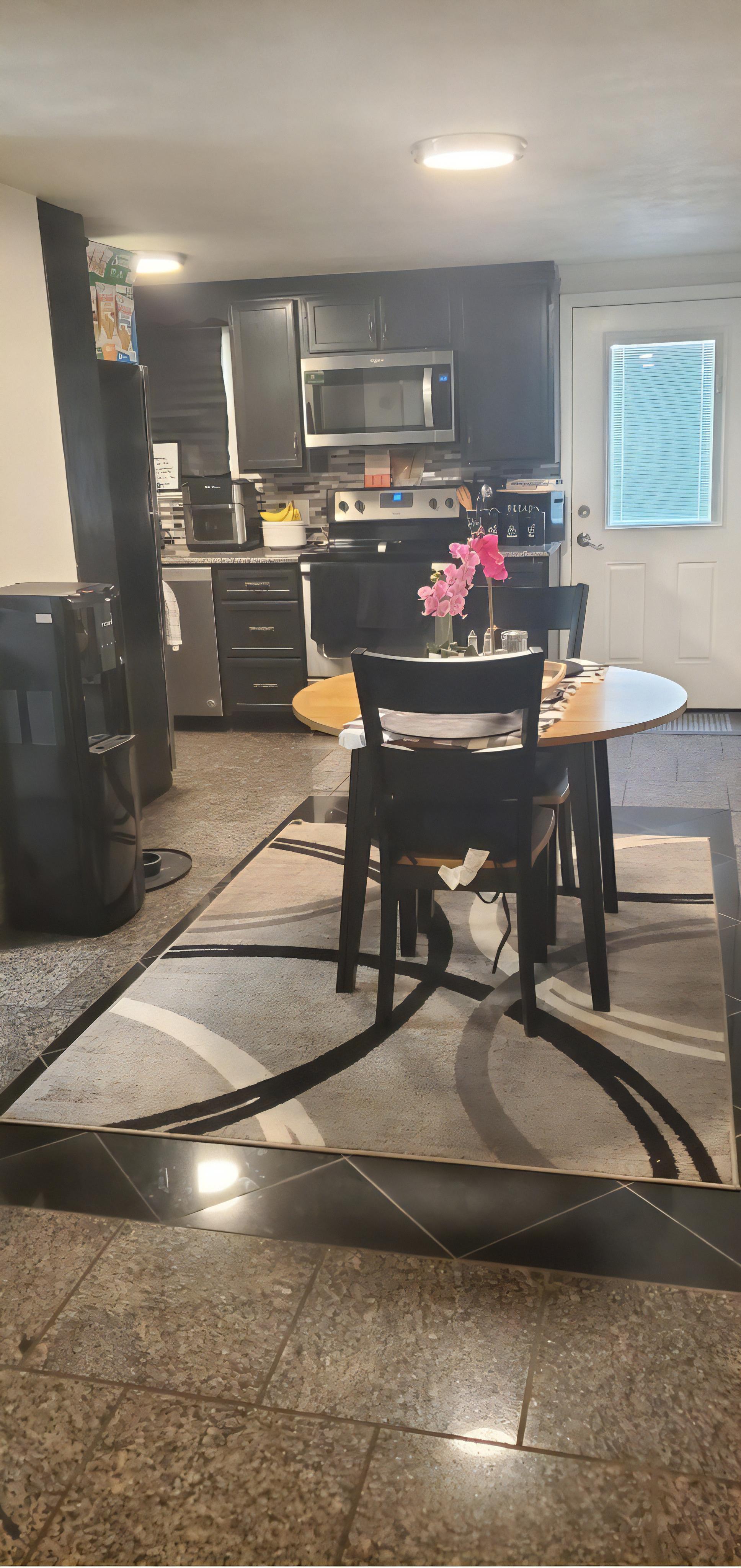 1729 W Woodlawn St – photo 3