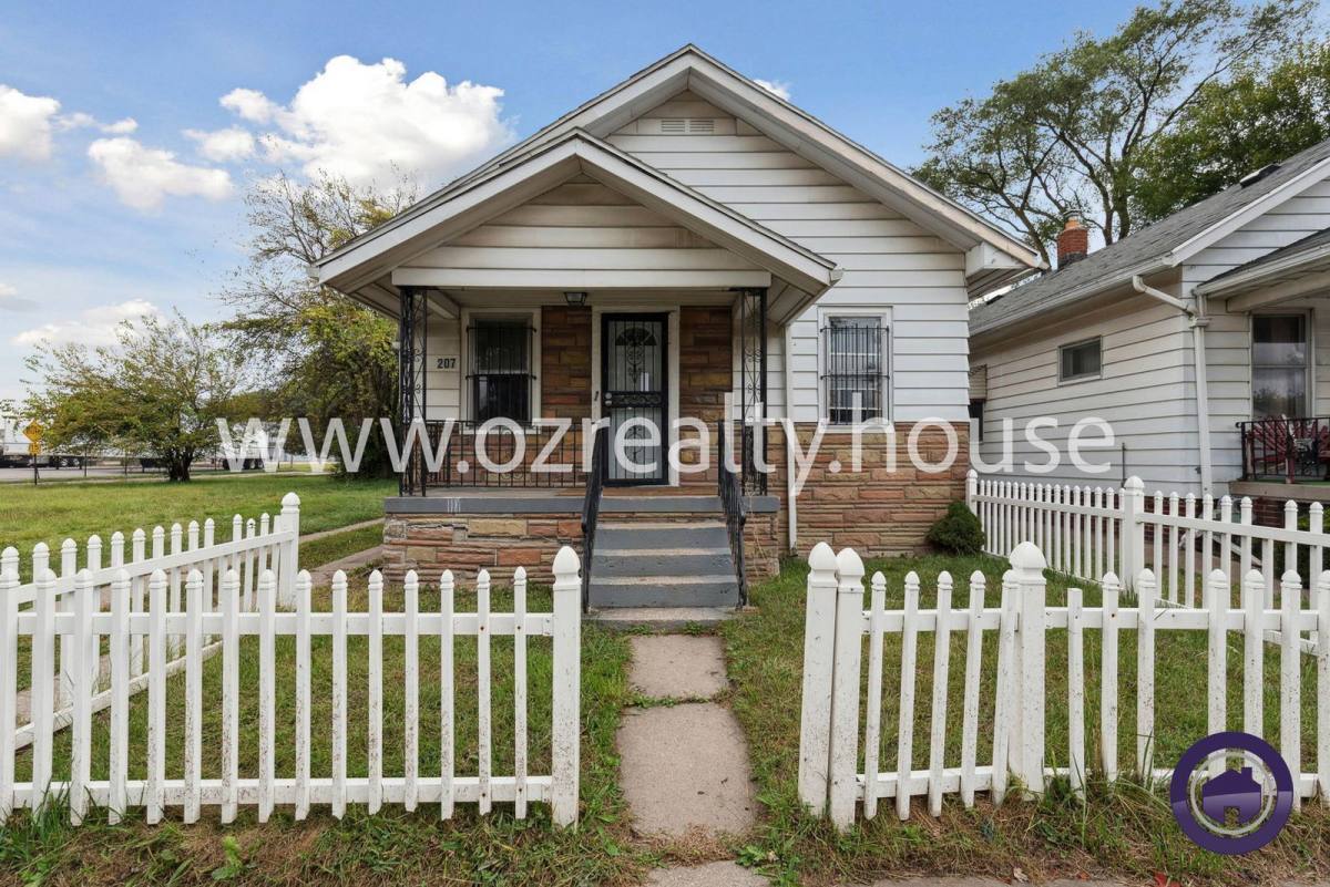 207 Pulaski St – photo 1