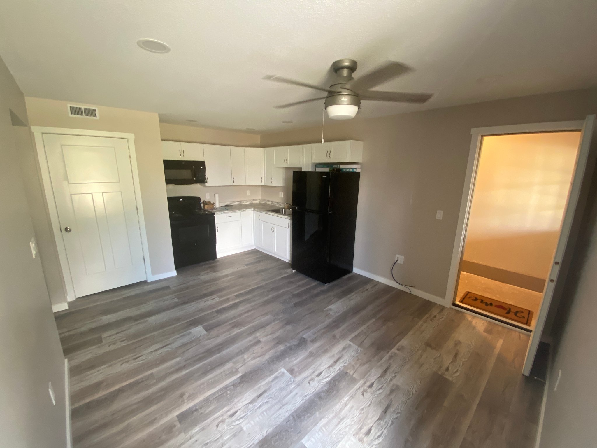 207 S Vance St unit Apt I – photo 1