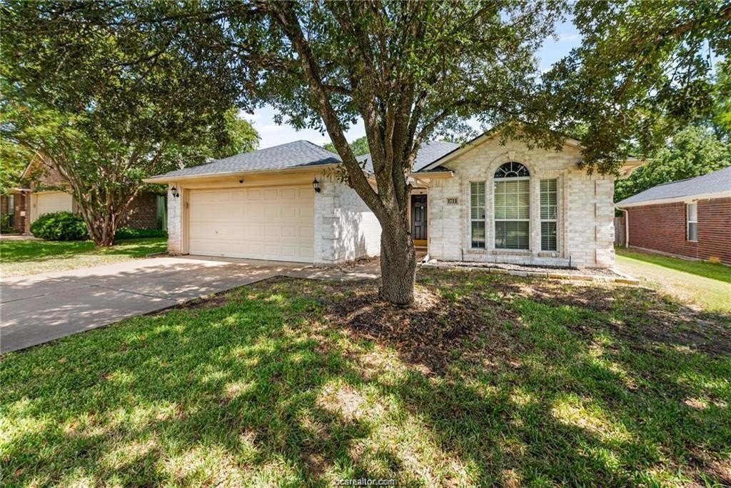1711 Beaver Pond Ct – photo 2