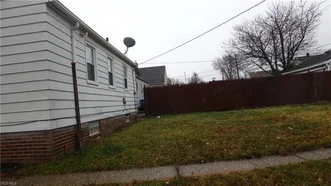 3938 W 130th St – photo 3