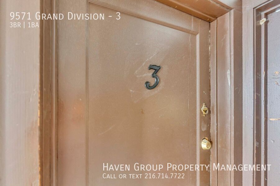 9571 Grand Division Ave – photo 4