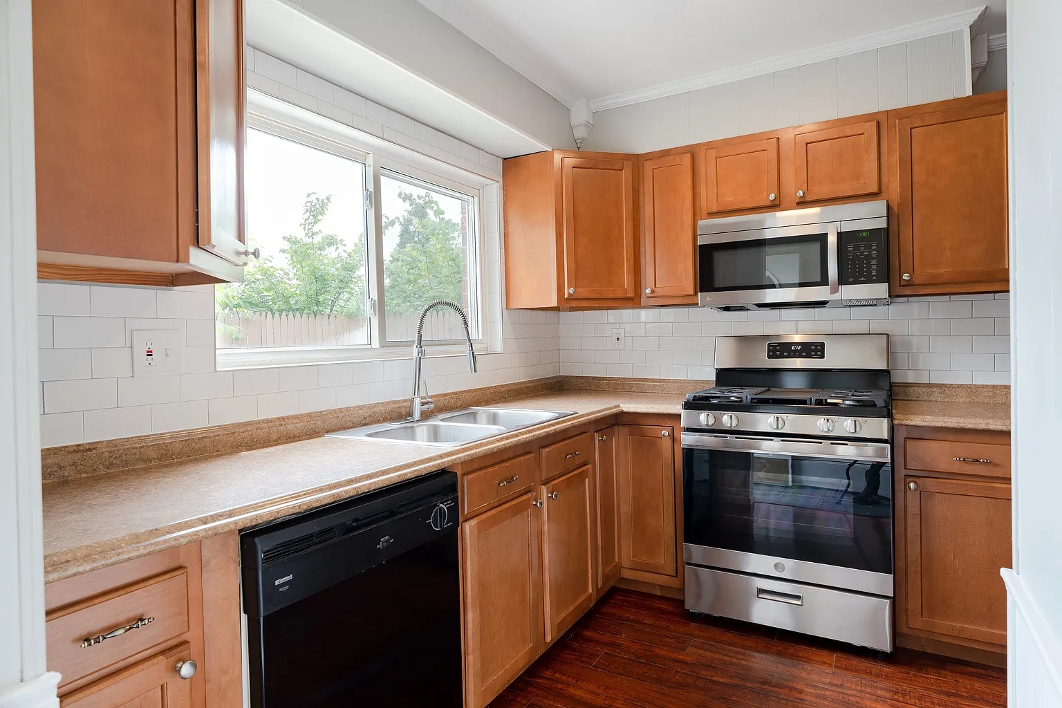 Capital View Townhomes – photo 2