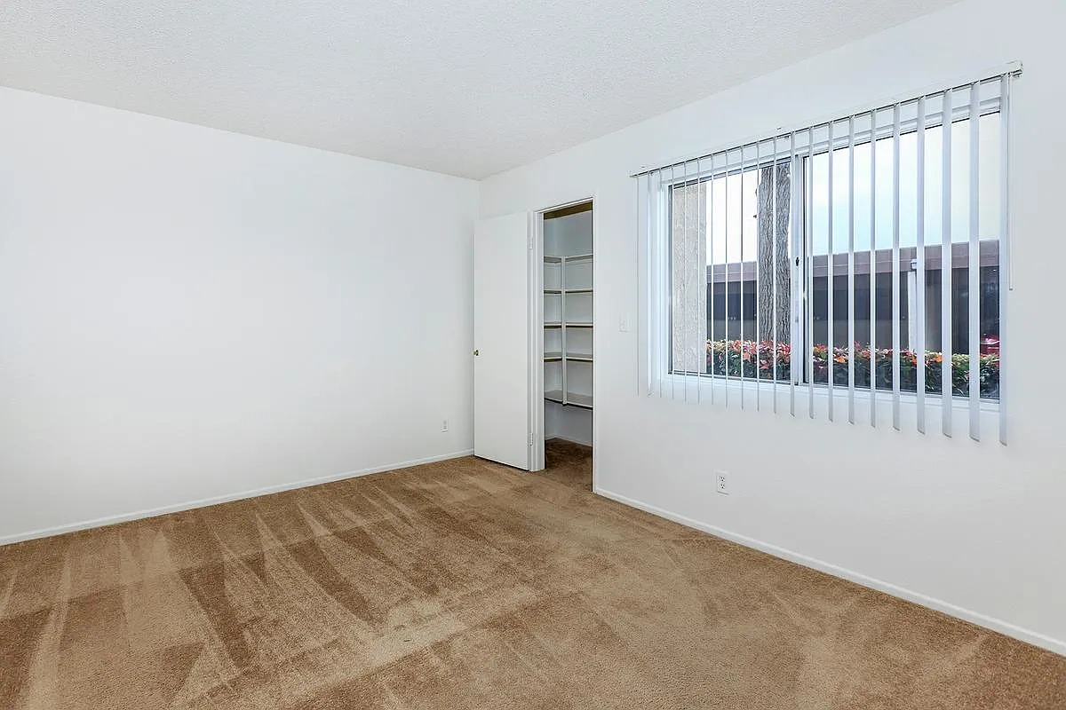 Mountain View Apartment Homes – photo 1
