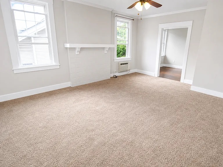 5619 Hobart St unit A-4 – photo 1