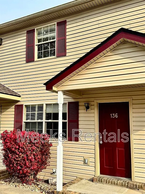 Colonial Townhomes – photo 4